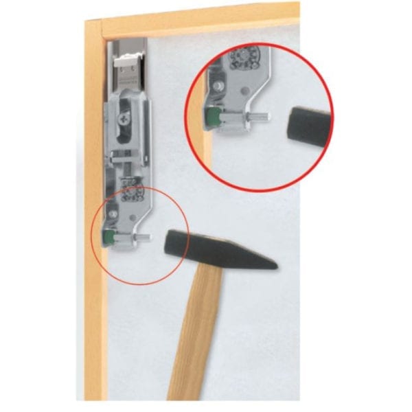 A picture of a door with a hammer and a screwdriver.